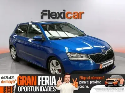 Käytetty Skoda Fabia Ambition 95 HP (69 kW) 2018 Sininen