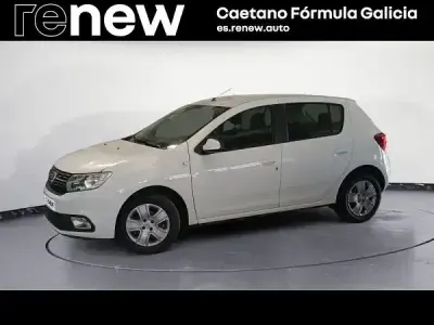 Usado Dacia Sandero Comfort 95 HP (69 kW) 2020 Branco Citadino