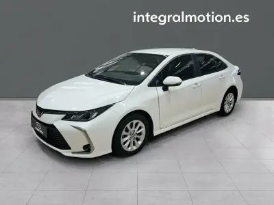 Usado Toyota Corolla Active 125 CV (91 kW) 2023 Blanco Berlina