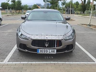 Usado Maserati Ghibli 275 CV (202 kW) 2015 Gris / plata Berlina