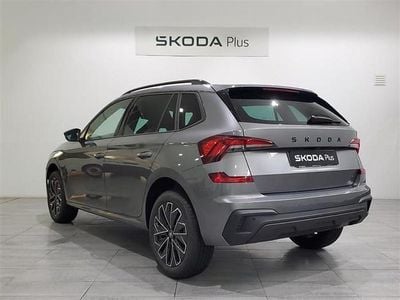 Gris Usado 2025 Skoda Kamiq SUV | 25.490 € (Un poco caro)