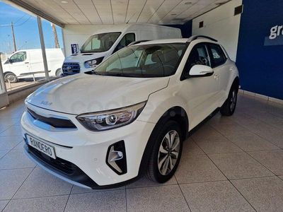 Blanco Usado 2023 Kia Stonic SUV | 15.999 € (Precio justo)