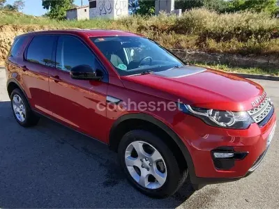 Usado Land Rover Discovery Sport SE 150 CV (110 kW) 2017 Rojo SUV