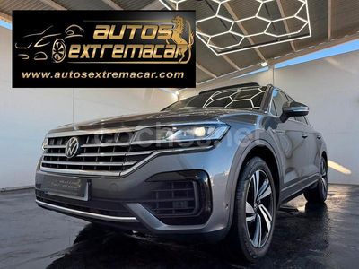 Gris / plata Usado 2021 VW Touareg R-line SUV | 45.999 € (Un poco caro)