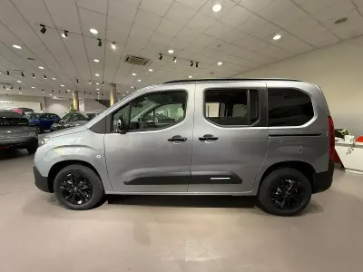Nuevo Citroën Berlingo 100 CV (73 kW) 2026 Gris / plata Monovolumen