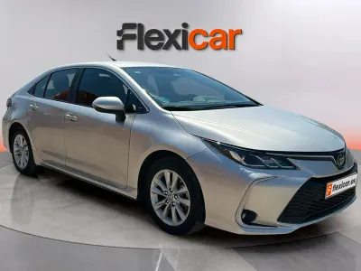 Usado Toyota Corolla Active 140 CV (102 kW) 2024 Gris Berlina