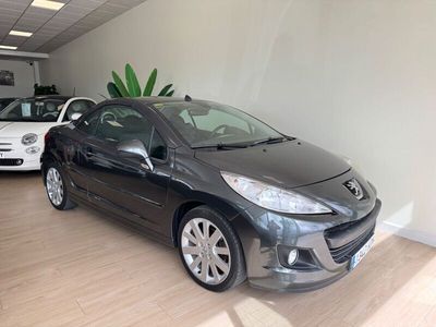 Gris Usado 2011 Peugeot 207 CC Descapotable | 8500 € (Un poco caro)