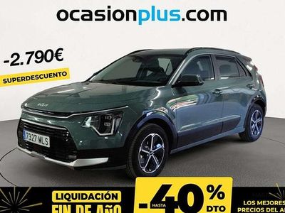 Verde Usado 2023 Kia Niro SUV | 27.900 € (Un poco caro)