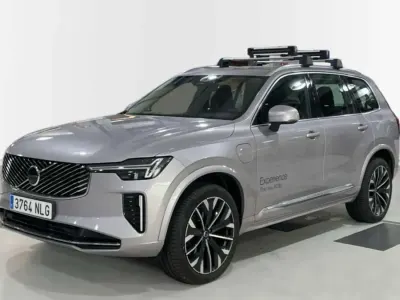 Usado Volvo XC90 Core 455 CV (334 kW) 2026 Plateado SUV