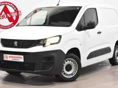 Usado Peugeot Partner 101 CV (74 kW) 2022 Blanco Monovolumen