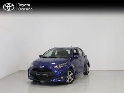 Usado Toyota Yaris Hybrid Active 116 CV (85 kW) 2025 Azul