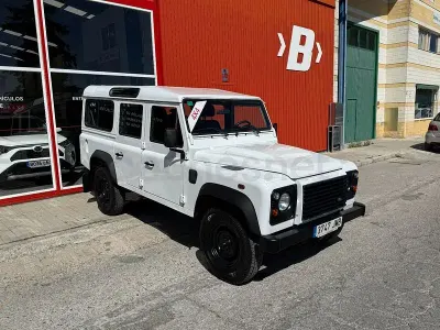 Usado Land Rover Defender 122 CV (89 kW) 2016 Blanco Familiar