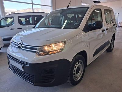 Usado Citroën Berlingo Live 102 CV (75 kW) 2024 Blanco Monovolumen