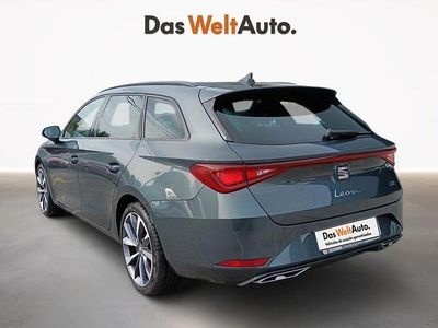 Usado Seat Leon FR 150 CV (110 kW) 2025 Gris Familiar