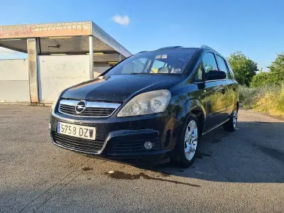 Usado Opel Zafira Enjoy 120 CV (88 kW) 2007 Negro Monovolumen