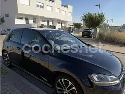 Usado VW Golf VII Sportline 105 CV (77 kW) 2015 Negro Berlina