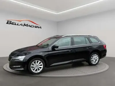 Usado Skoda Superb Ambition 122 HP (89 kW) 2021 Preto Carrinha