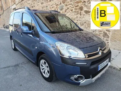 Usado Citroën e-Berlingo XTR 92 CV (67 kW) 2013 Azul Monovolumen