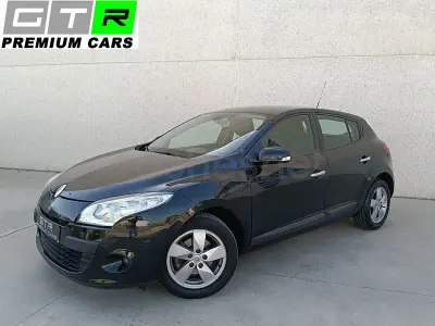 Usado Renault Mégane Authentique 110 CV (80 kW) 2012 Negro Berlina