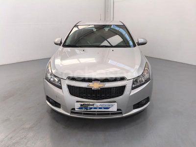 Usado Chevrolet Cruze LTZ 140 CV (102 kW) 2011 Gris / plata Berlina