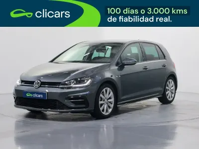 Usado VW Golf VII Advance 150 HP (110 kW) 2020 Cinzento Sedan