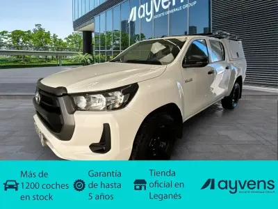 Käytetty Toyota HiLux 150 HP (110 kW) 2023 Valkoinen Nouto