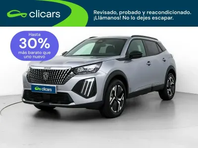 Usado Peugeot 2008 Allure 136 CV (100 kW) 2025 Gris SUV