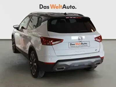 Usado Seat Arona FR 115 CV (84 kW) 2025 Blanco SUV
