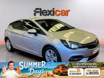 Usado Opel Astra Ultimate 145 CV (106 kW) 2020 Gris