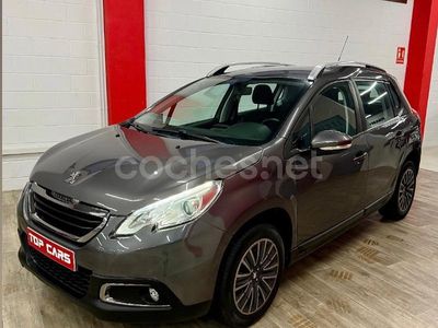 Gris / plata Usado 2015 Peugeot 2008 Active SUV | 7950 € (Precio justo)