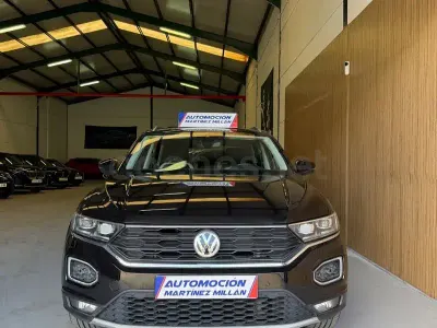 Usado VW T-Roc Sportline 150 CV (110 kW) 2018 Negro SUV