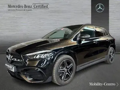 Usado Mercedes GLA200 AMG line 150 CV (110 kW) 2025 Kosmosblack  met. SUV