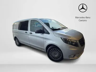 Usado Mercedes Vito 136 CV (100 kW) 2023 Plateado Van