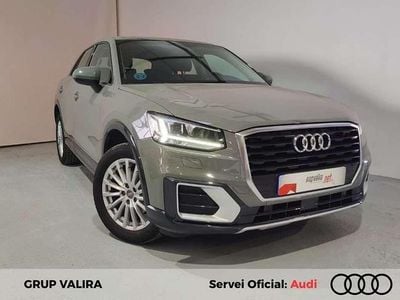 Usado Audi Q2 Design 116 CV (85 kW) 2019 Gris SUV