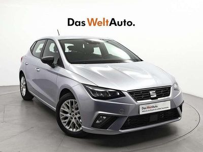 Usado Seat Ibiza FR 116 CV (85 kW) 2023 Plateado Utilitario