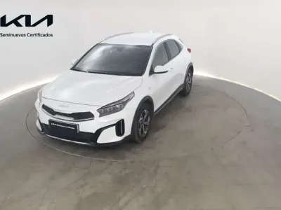 Usado Kia XCeed 101 CV (74 kW) 2025 Blanco SUV