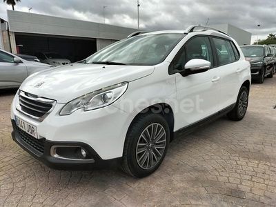 Usado Peugeot 2008 Allure 92 CV (67 kW) 2015 Blanco SUV