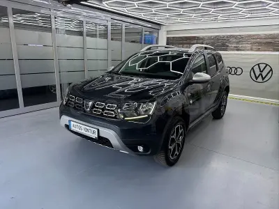 Usado Dacia Duster Prestige 115 CV (84 kW) 2018 Gris / plata SUV