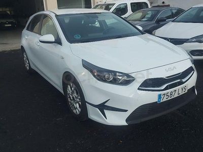 Blanco Usado 2022 Kia Ceed Utilitario | 13.500 € (Precio justo)