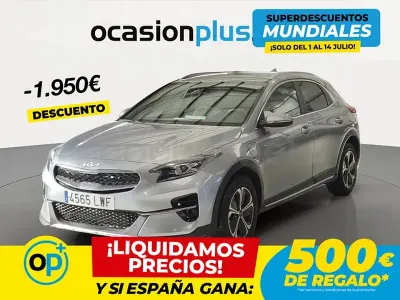 Usado Kia XCeed 141 CV (103 kW) 2022 Gris SUV
