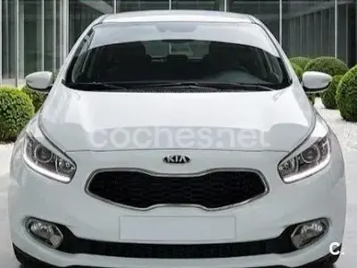 Usado Kia Ceed GT 128 CV (94 kW) 2014 Blanco Berlina