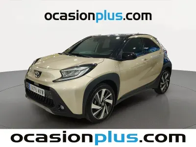 Usado Toyota Aygo X 72 CV (52 kW) 2025 Beige SUV