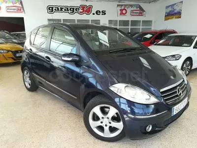 Usado Mercedes A150 Classic 95 CV (69 kW) 2006 Azul Monovolumen