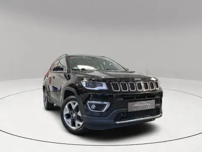 Usado Jeep Compass Limited 140 CV (102 kW) 2020 Negro SUV