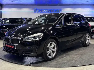 Usado BMW 225 Active Tourer iPerformance 224 CV (164 kW) 2020 Negro Monovolumen