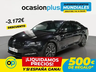 Usado Skoda Superb SportLine 150 CV (110 kW) 2022 Negro Berlina