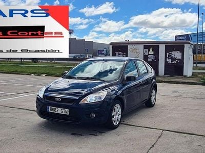 Usado Ford Focus Titanium 109 CV (80 kW) 2010 Azul Berlina