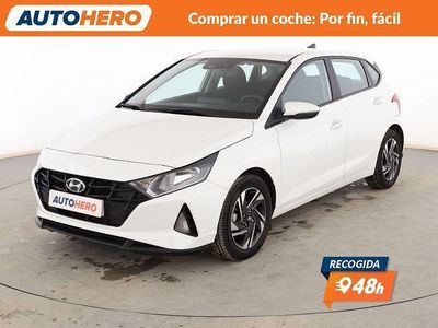 Usado Hyundai i20 84 CV (61 kW) 2022 Blanco Utilitario