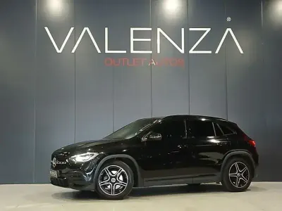 Usado Mercedes GLA200 150 CV (110 kW) 2021 Negro SUV