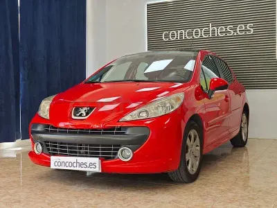 Usado Peugeot 207 Premium 120 CV (88 kW) 2008 Rojo Berlina